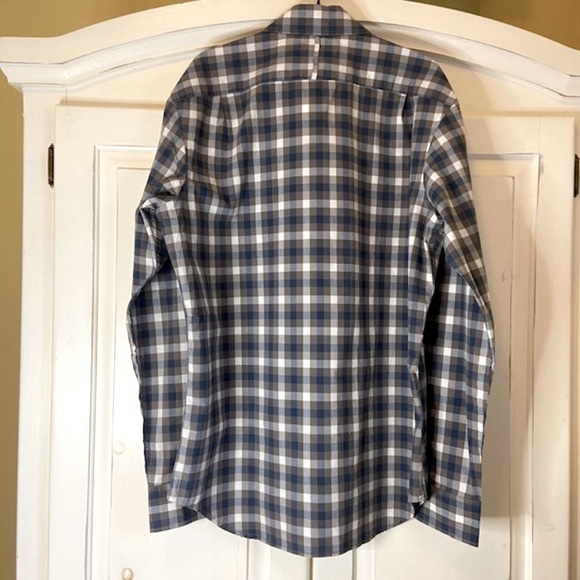 Banana Republic Soft Wash Cotton Plaid Button Down Shirt - Picture 5 of 9